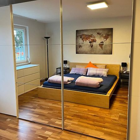 Gemuetliche 3 Zimmer Wohnung Mit Grosszuegiger Terrasse Im Gruenen Reutlingen Exterior foto
