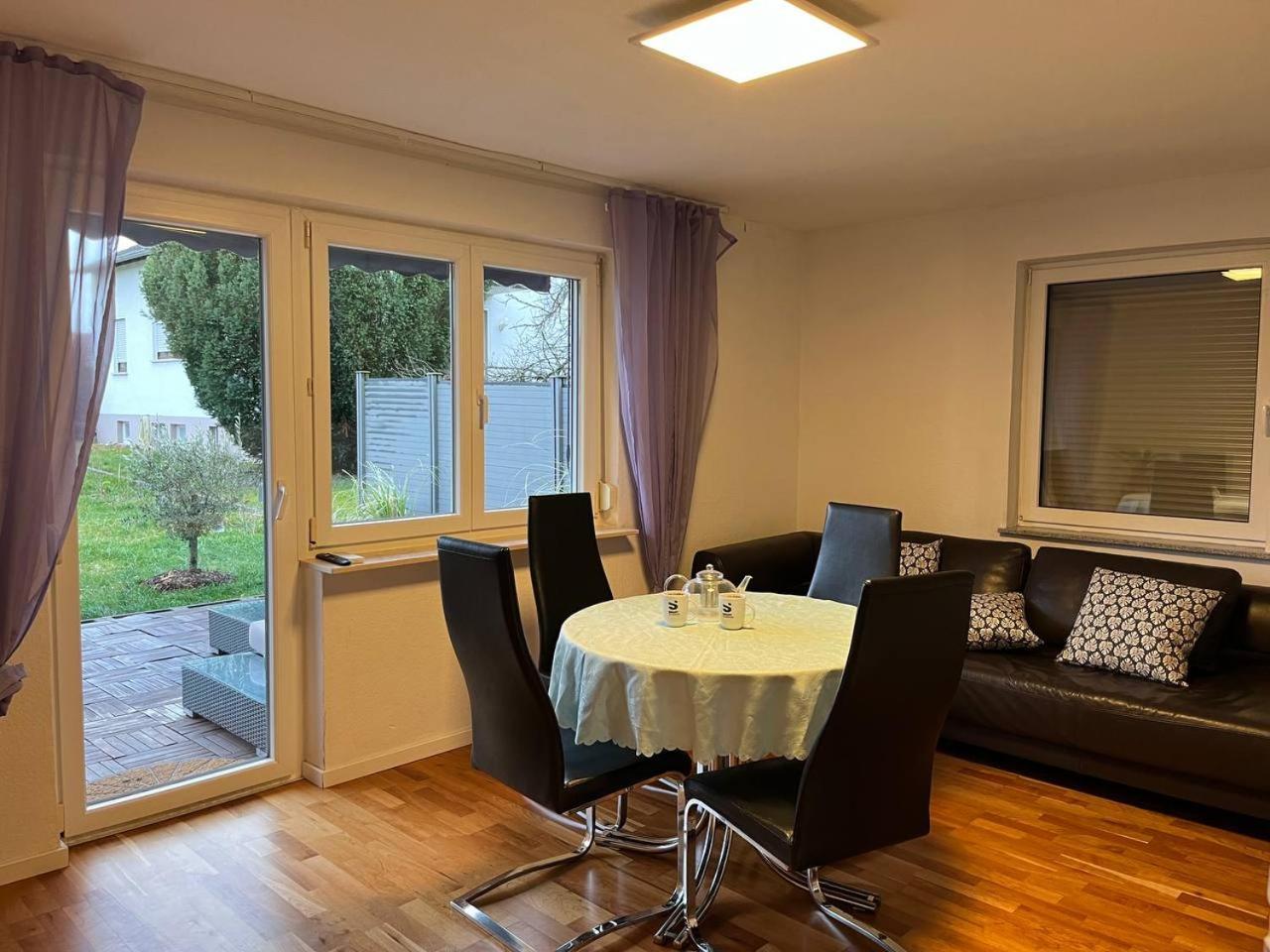 Gemuetliche 3 Zimmer Wohnung Mit Grosszuegiger Terrasse Im Gruenen Reutlingen Exterior foto